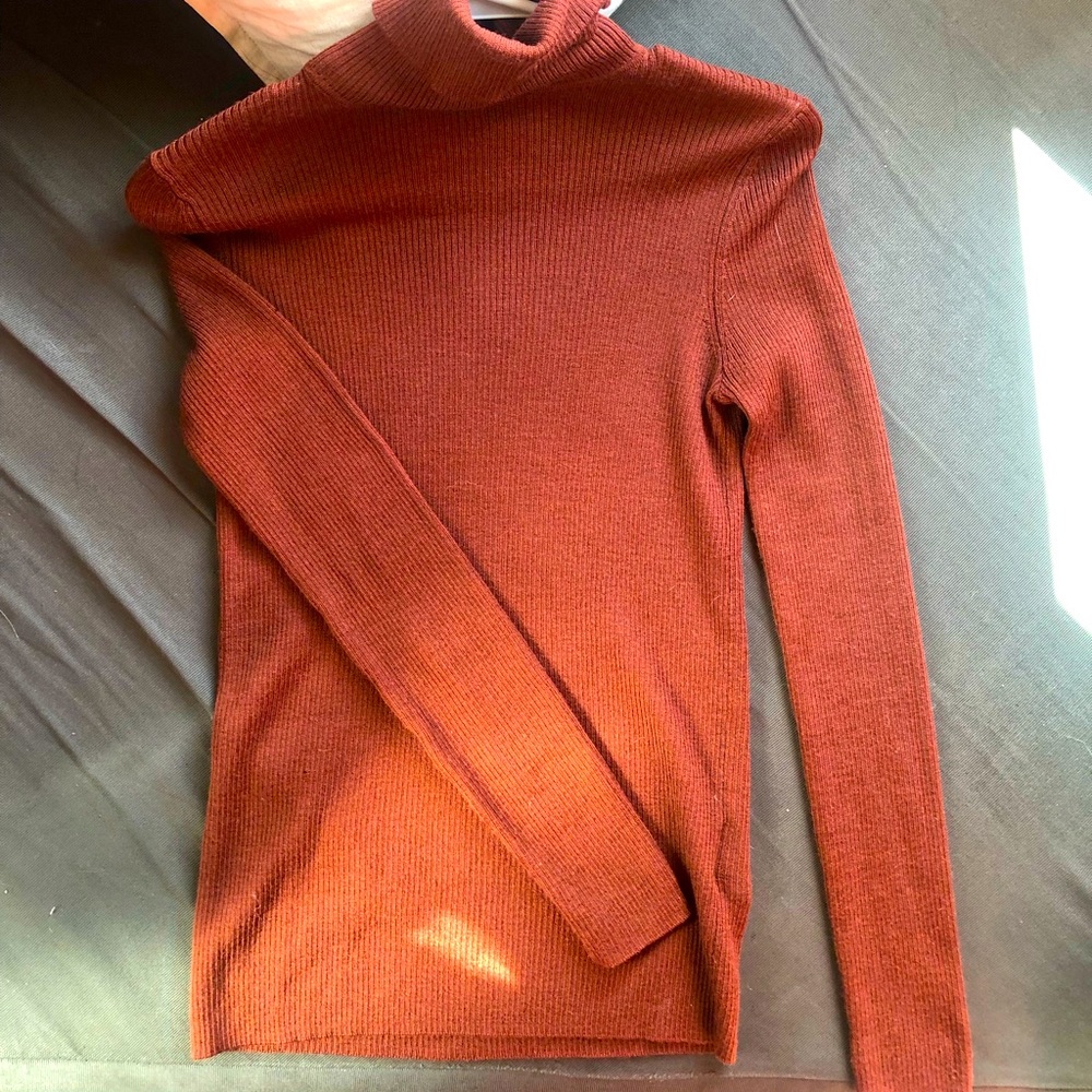 Burnt orange 100% wool sweater